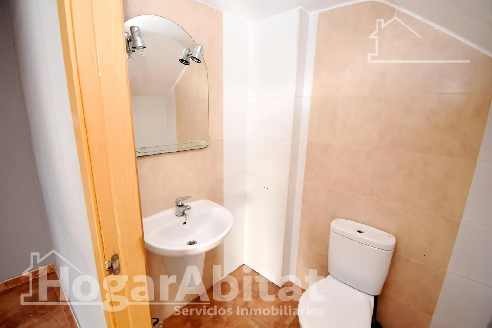 Baño de Piso en venta en Alzira con Alarma