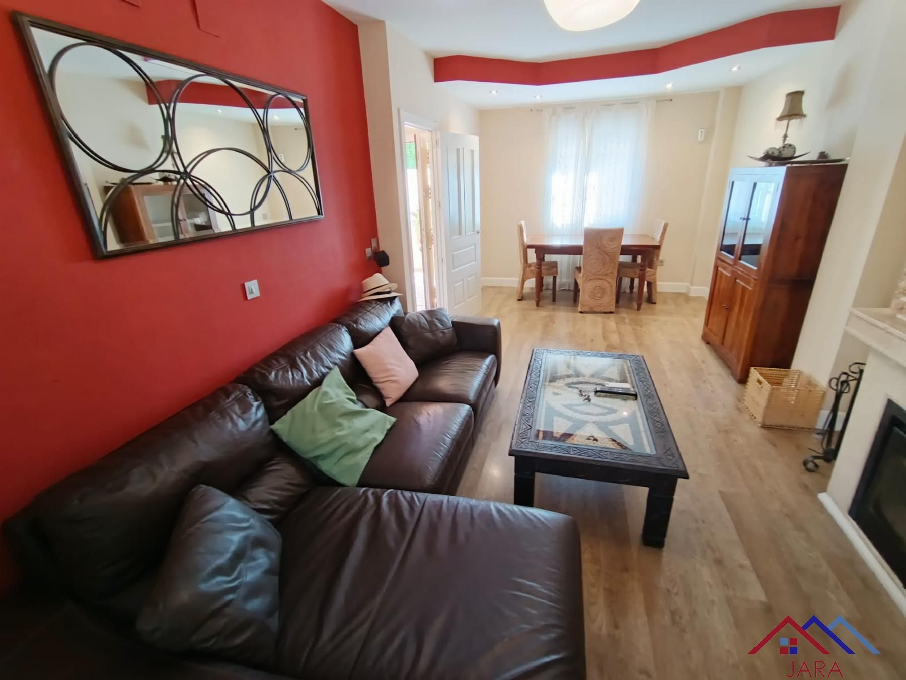 Sala d'estar de Casa o xalet de lloguer en Jerez de la Frontera amb Aire condicionat i Moblat