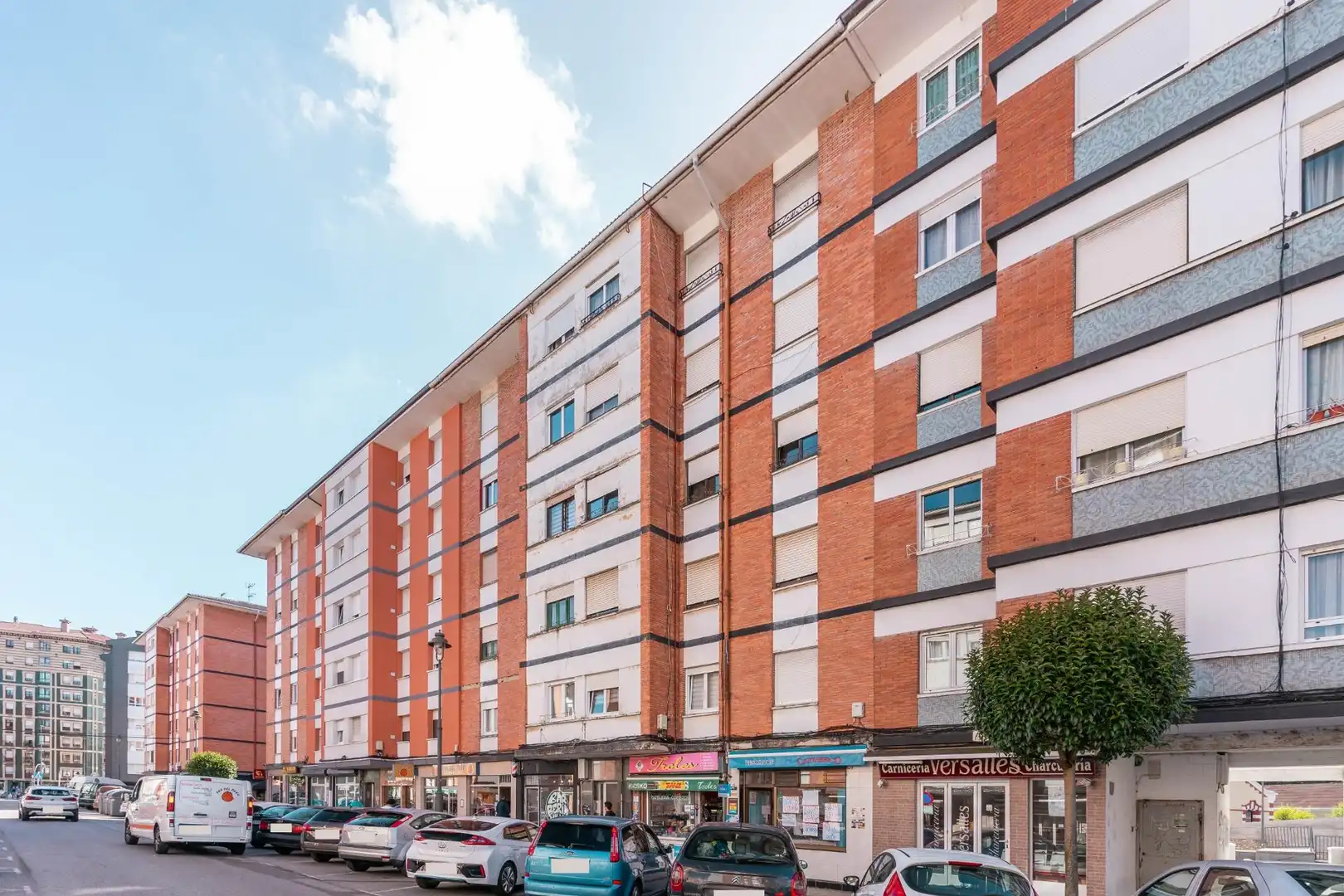 Vista exterior de Piso en venta en Avilés con Calefacción