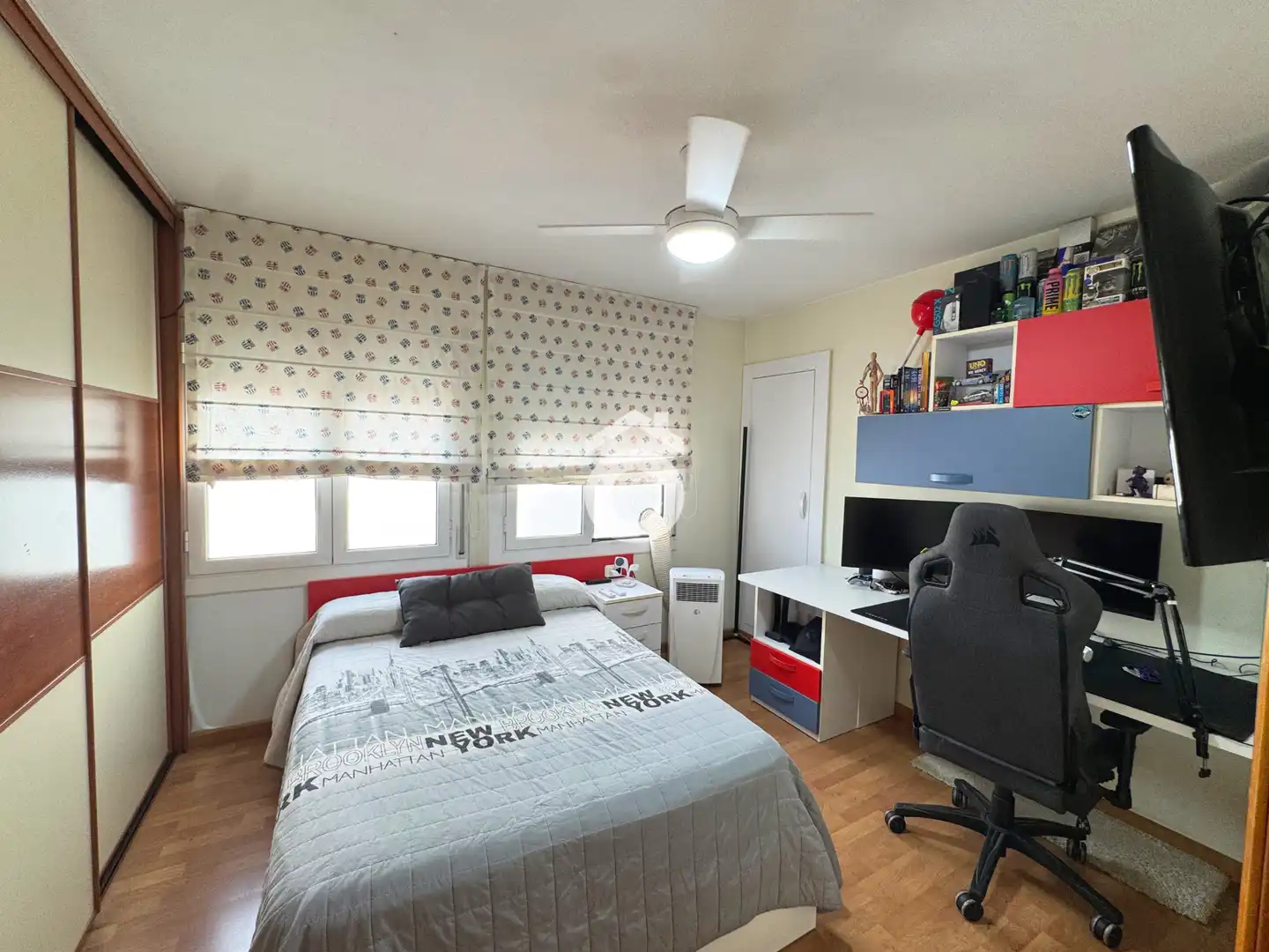 Bedroom of Flat for sale in Martorell  with Air Conditioner, Heating and Parquet flooring