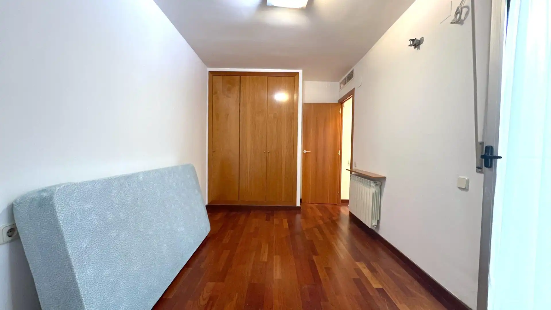Dormitori de Pis en venda en Terrassa amb Aire condicionat, Calefacció i Parquet