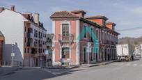 Vista exterior de Casa adosada en venda en Laviana amb Parquet i Balcó