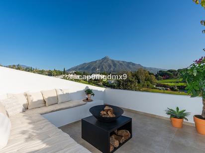 Terrassa de Apartament en venda en Marbella amb Jardí privat, Terrassa i Piscina