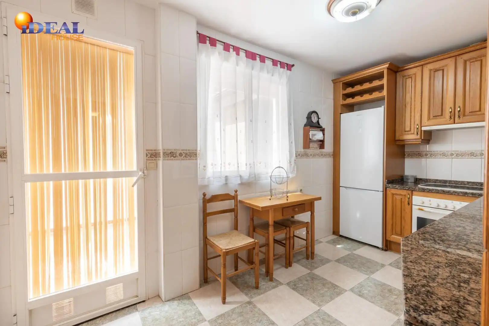 Reihenhaus zum Verkauf in Calle TVAL BLAS DE OTERO 4, imagen 10