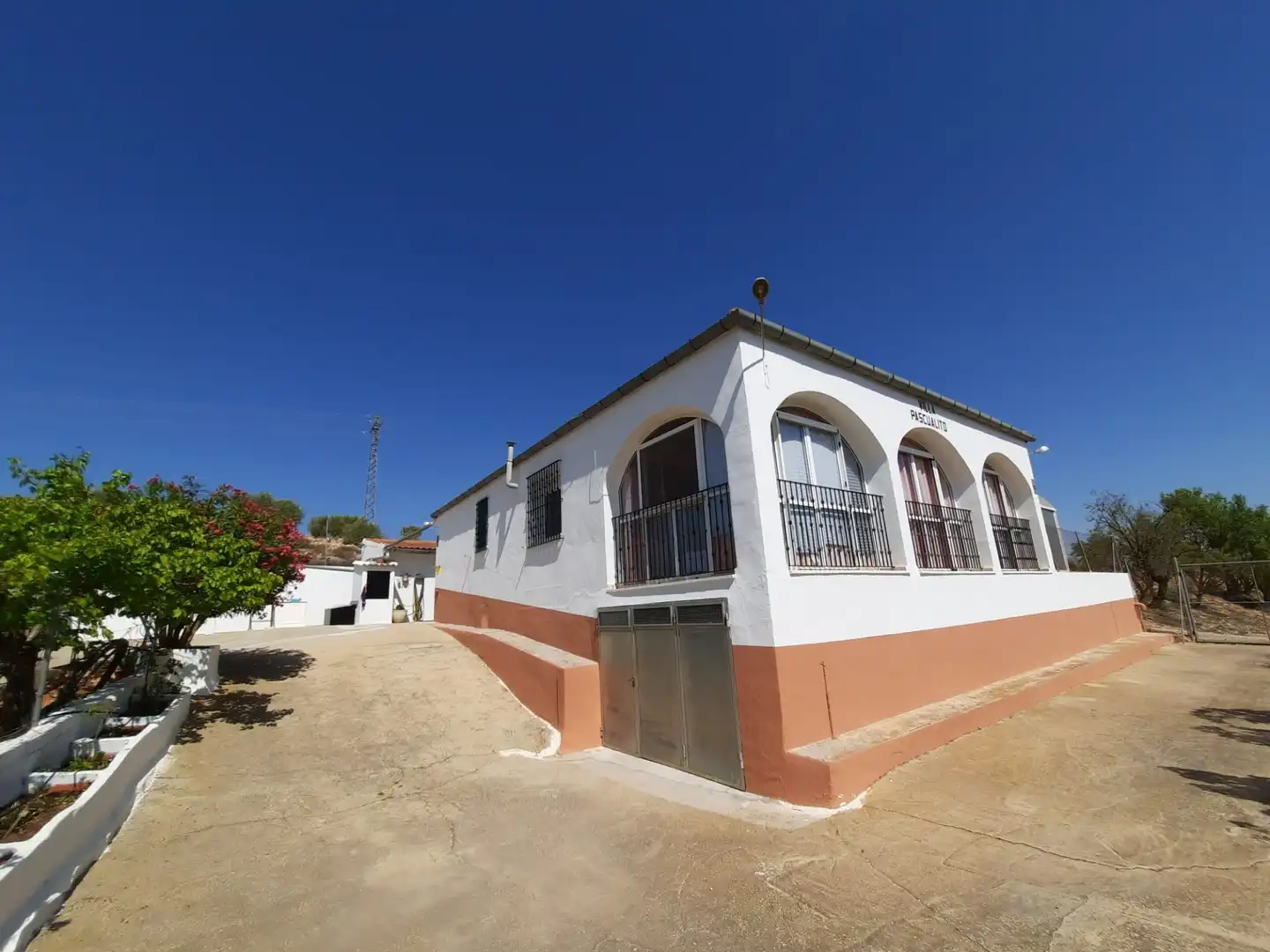 Casa amb piscina en venda a Montealegre del Castillo, imagen 3