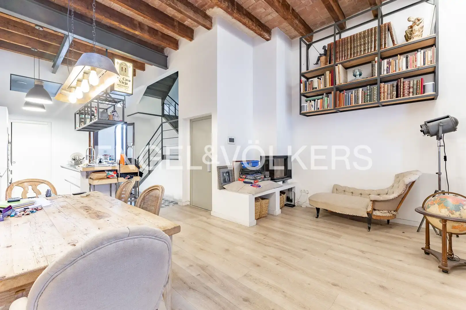 Vista exterior de Casa o chalet en venta en Barcelona con Aire acondicionado, Calefacción y Jardín privado