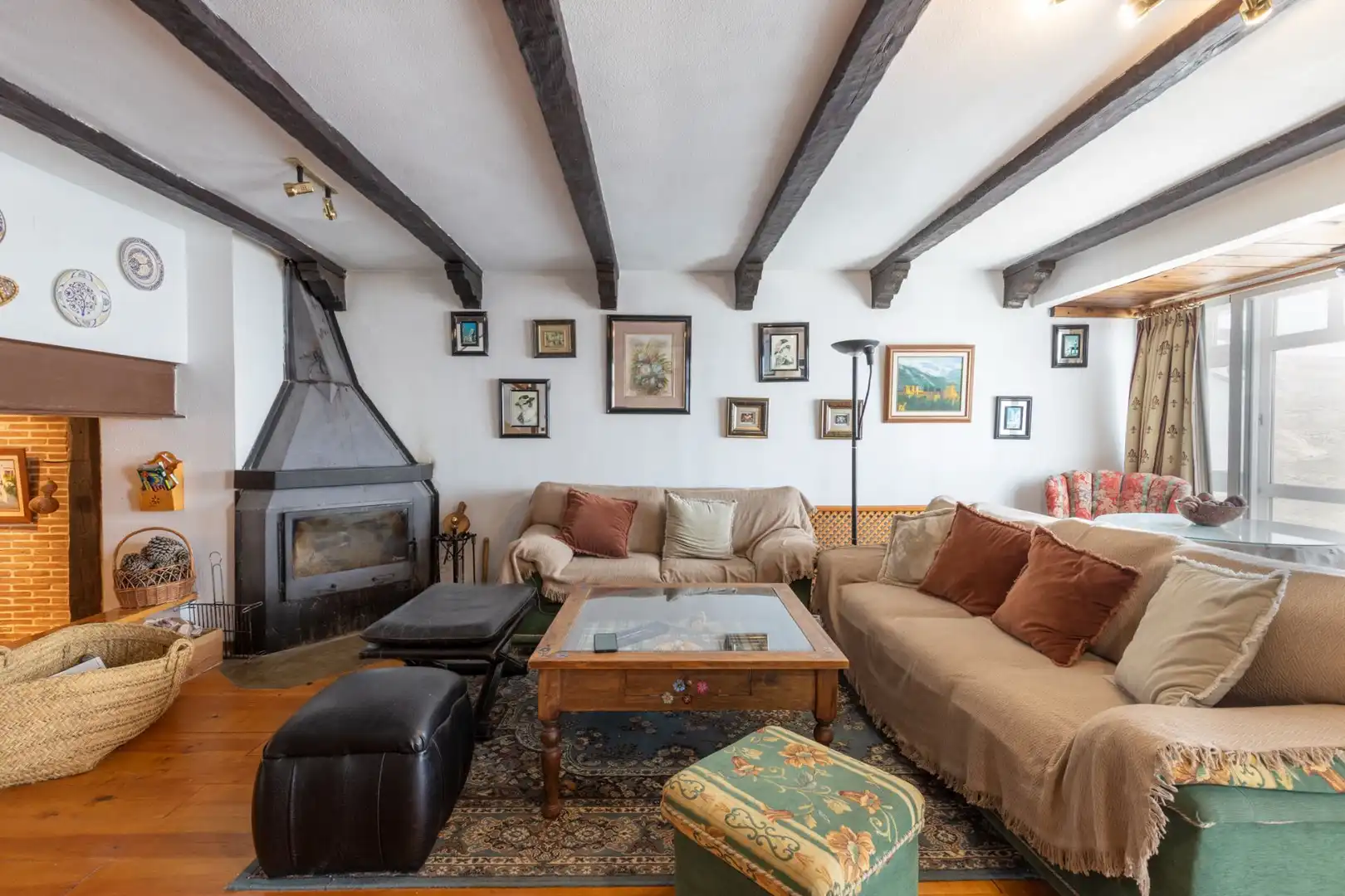 Sala de estar de Casa o chalet en venta en Sierra Nevada con Calefacción, Trastero y Amueblado