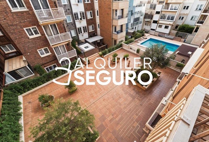 Foto 1 de Pis de lloguer a De las Cañas, Colina, Madrid