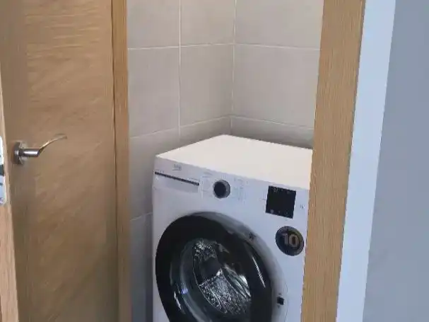 Badezimmer von Wohnungen zur Miete in León Capital  mit Balkon