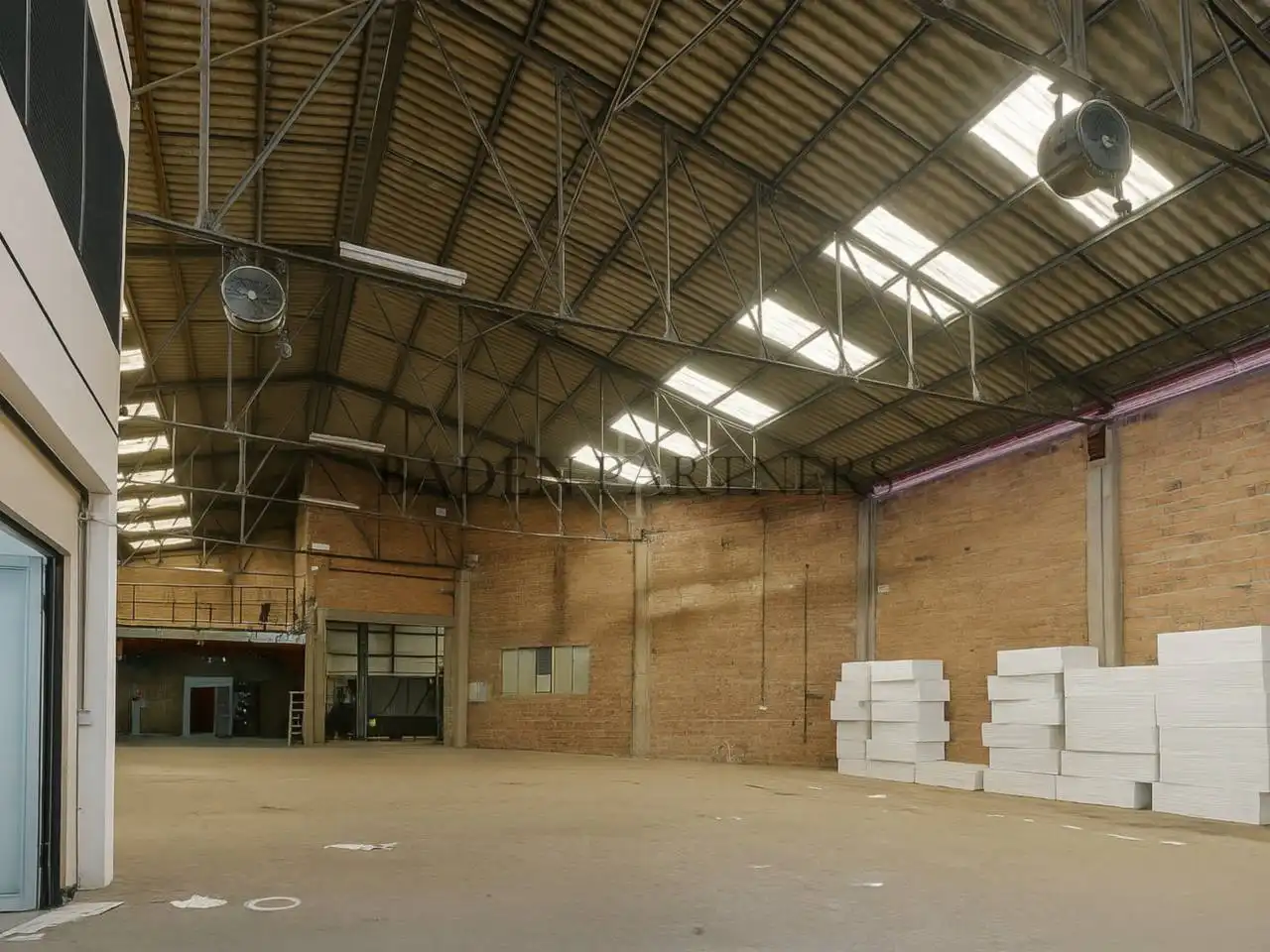 Industrial building for sale in Capsades, imagen 2