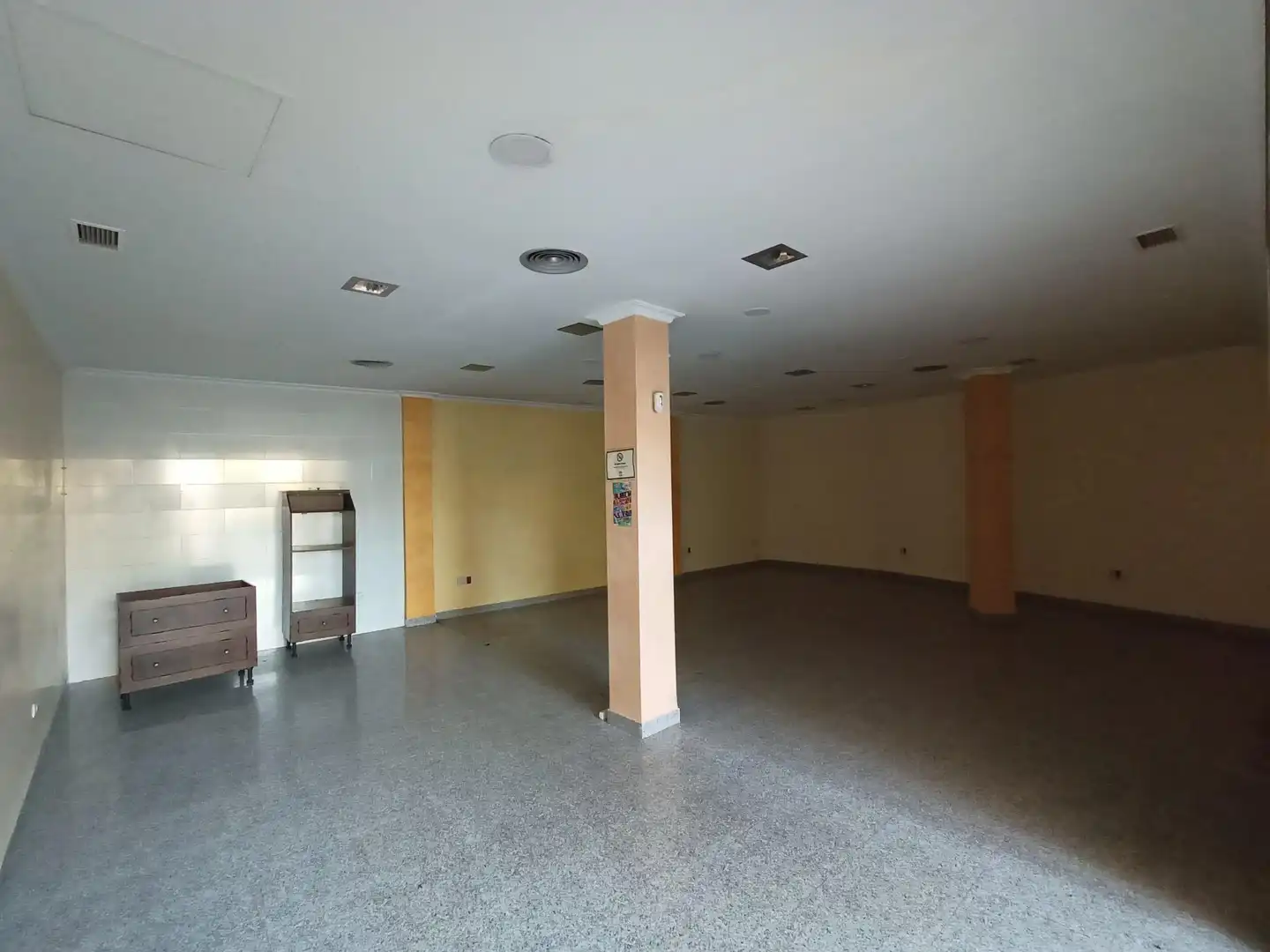 Local comercial en venda a El Ejido Ciudad