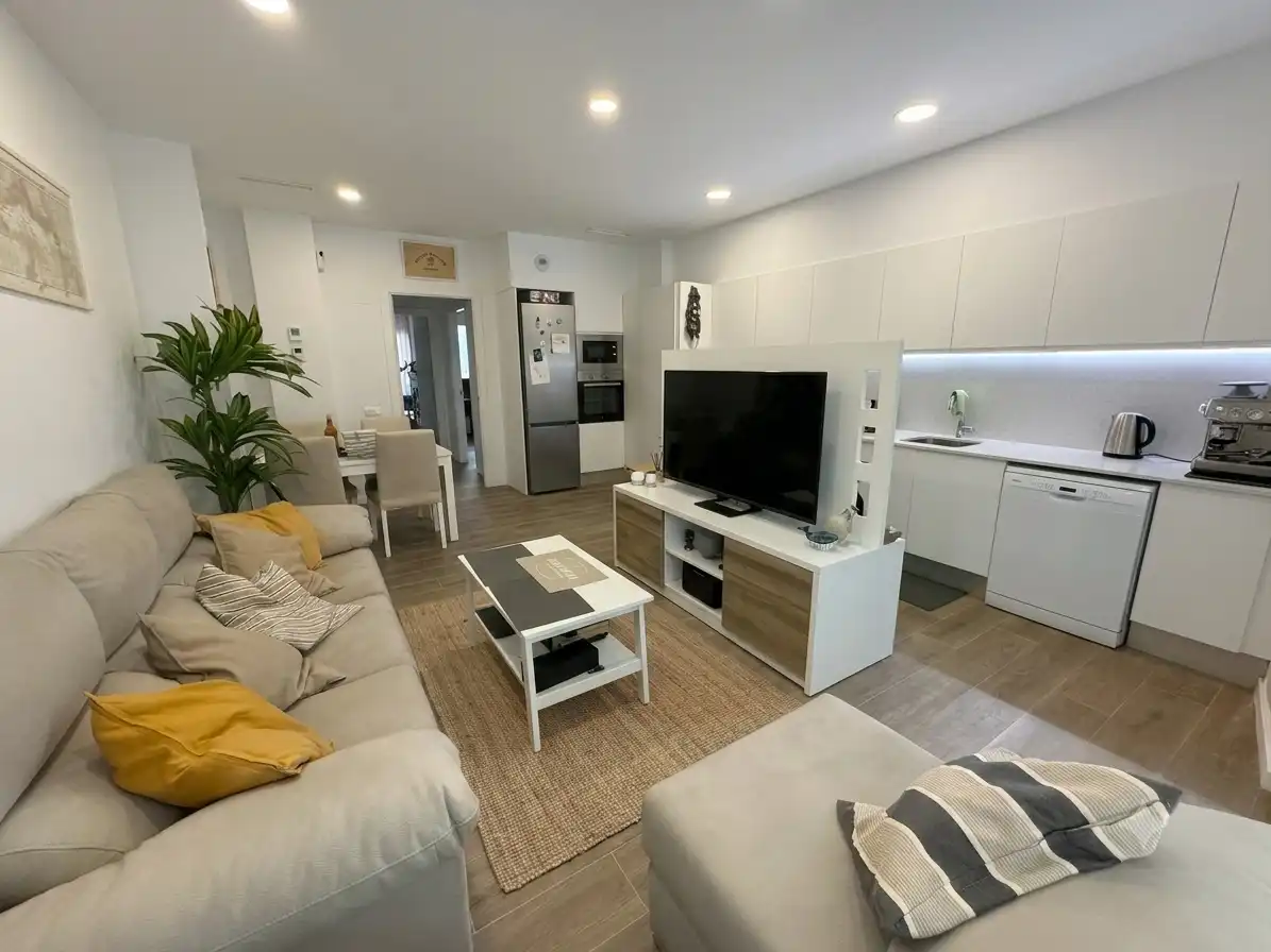 Sala de estar de Apartamento de alquiler en Badalona con Calefacción, Amueblado y Horno