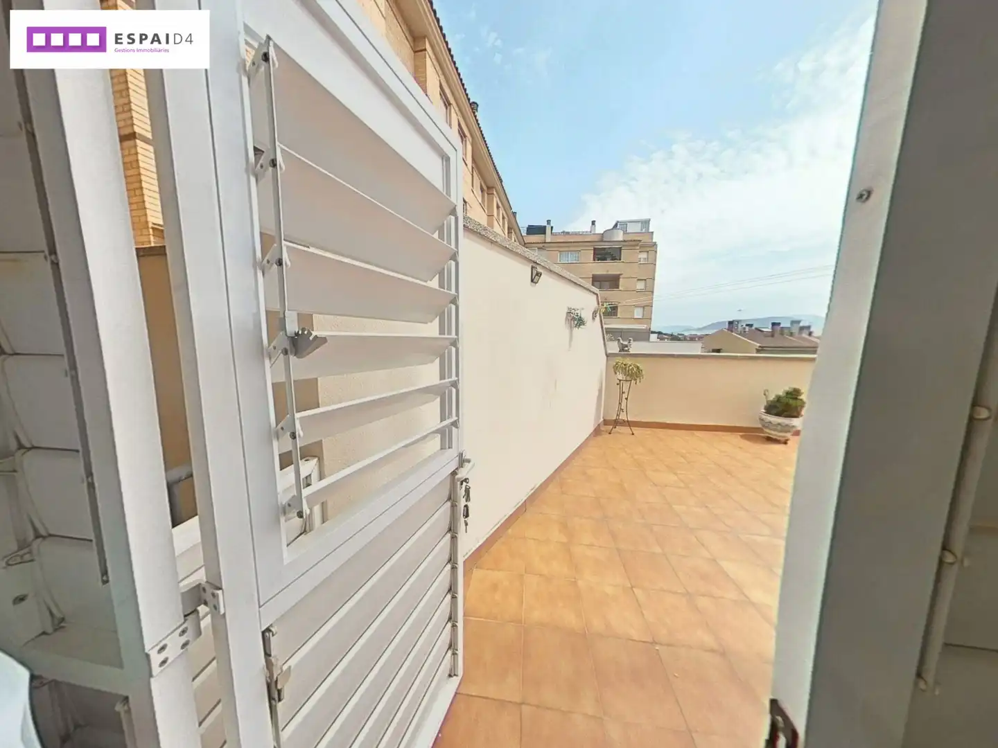Balcony of Flat for sale in Ripollet  with Air Conditioner, Heating and Terrace