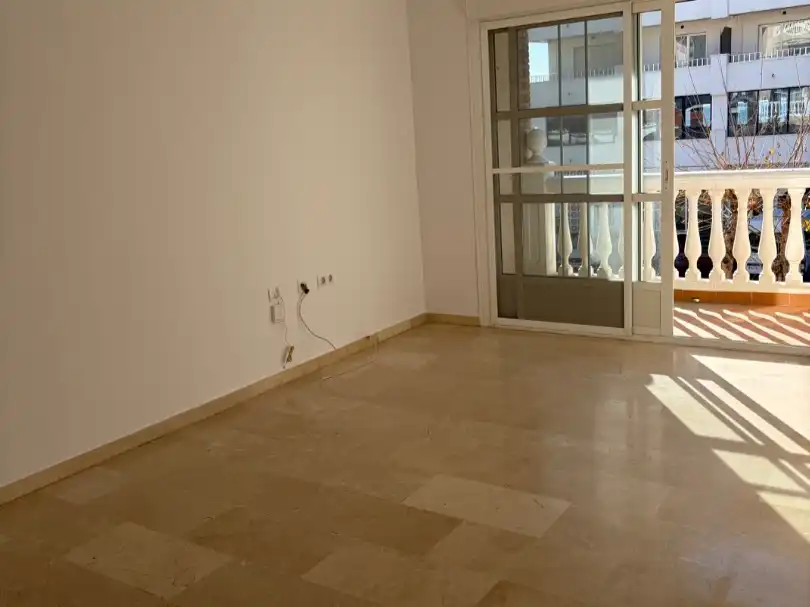 Wohnung mit Aufzug zum Verkauf in AVENIDA DEL MEDITERRANEO 171, imagen 2
