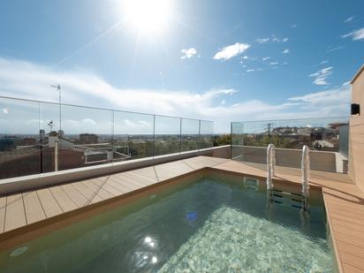 Swimming pool of House or chalet for sale in Viladecans  with Air Conditioner, Heating and Parquet flooring