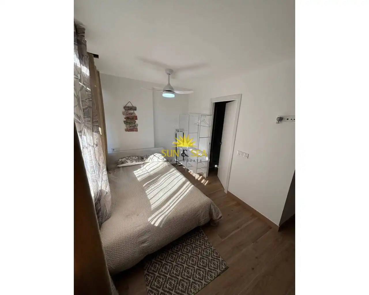 Habitación de Apartamento de alquiler en Murcia con Aire acondicionado, Calefacción y Amueblado