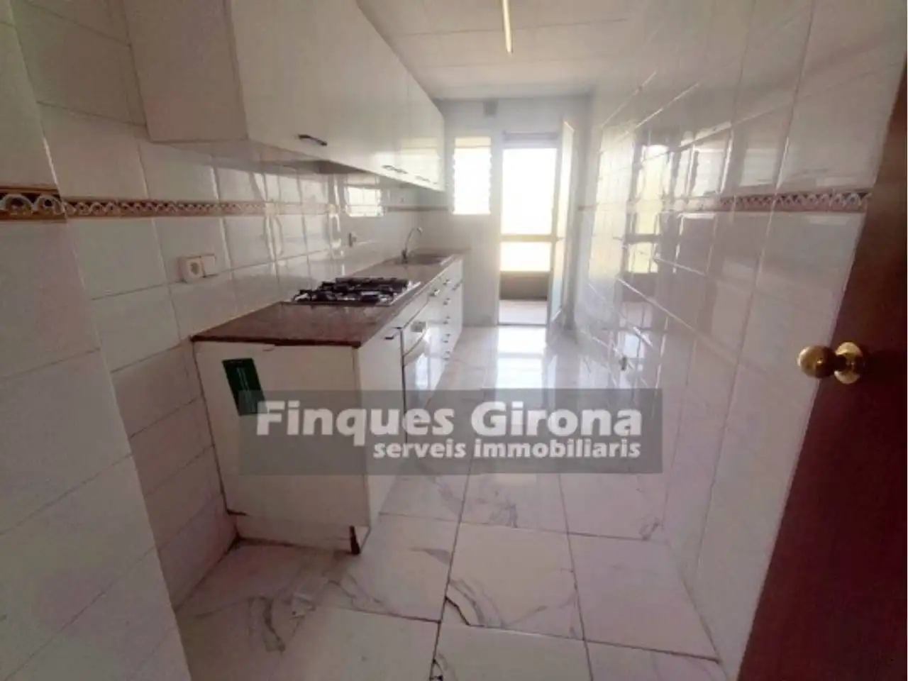 Kitchen of Flat for sale in Girona  with Air Conditioner, Balcony and Community pool