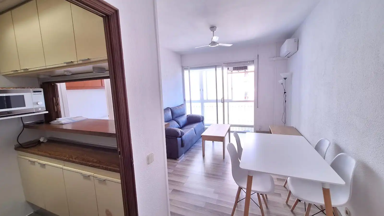Living room of Flat for rent in Eixample