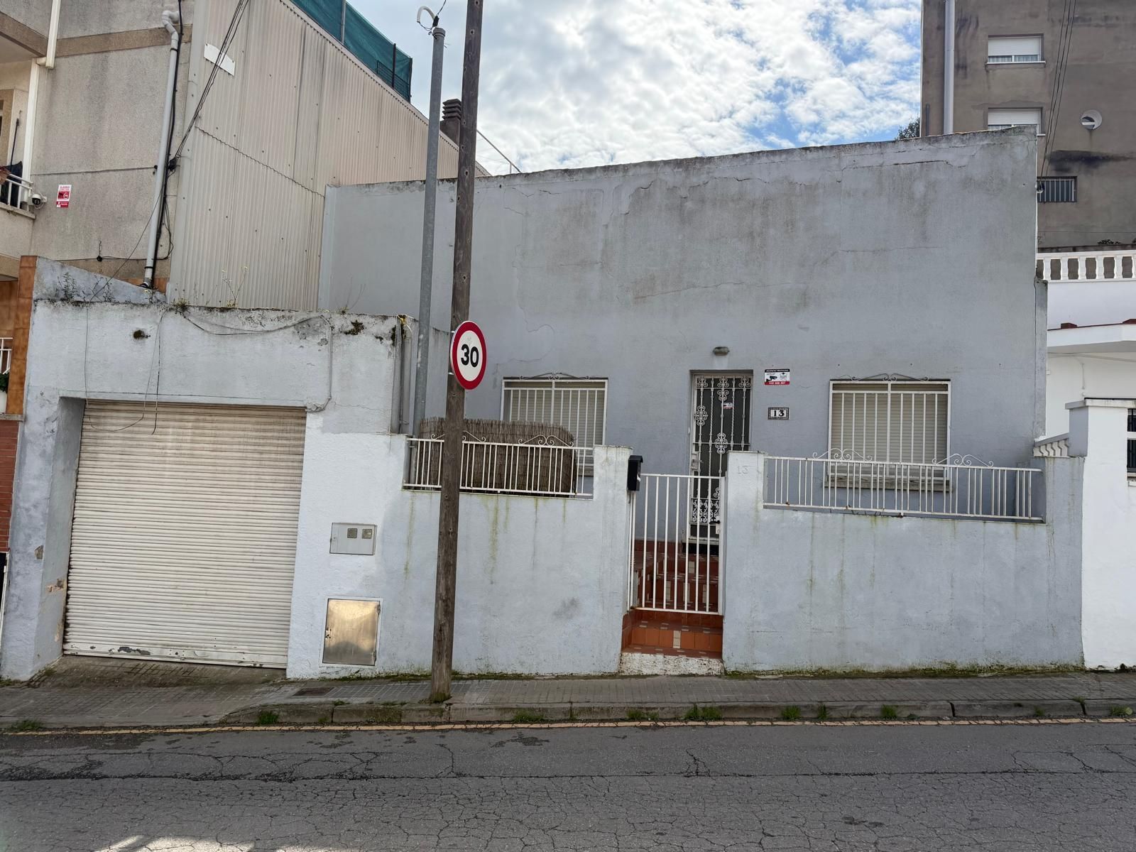 Houses for sale in Can Tintorer - Can Tries