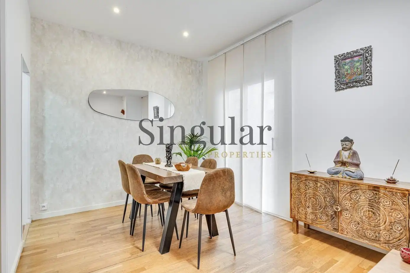 Comedor de Piso en venta en Barcelona con Aire acondicionado, Calefacción y Balcón