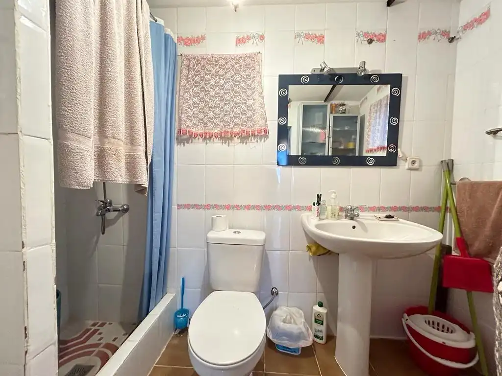 Baño de Casa o chalet en venta en Loranca de Tajuña con Aire acondicionado, Calefacción y Jardín privado