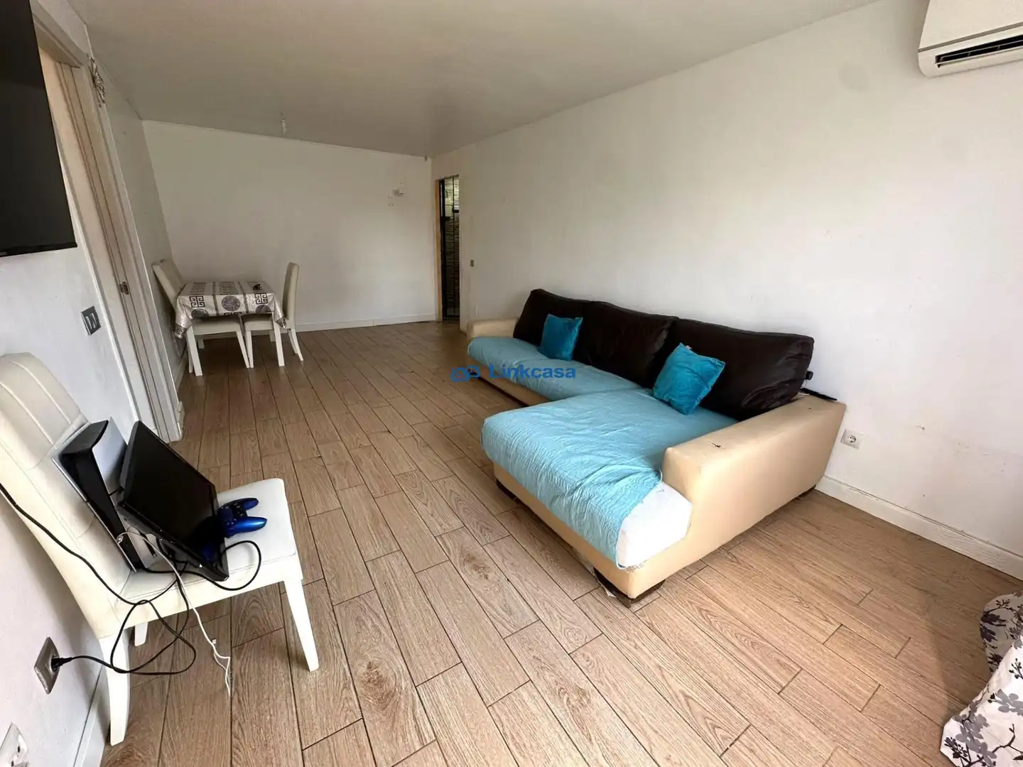 Living room of Flat for sale in Madrid  with Air Conditioner and Heating