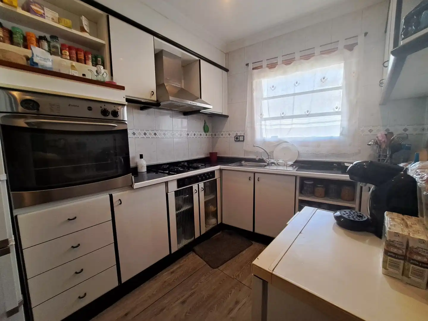 Cocina de Casa adosada en venta en Rubí con Aire acondicionado, Calefacción y Terraza