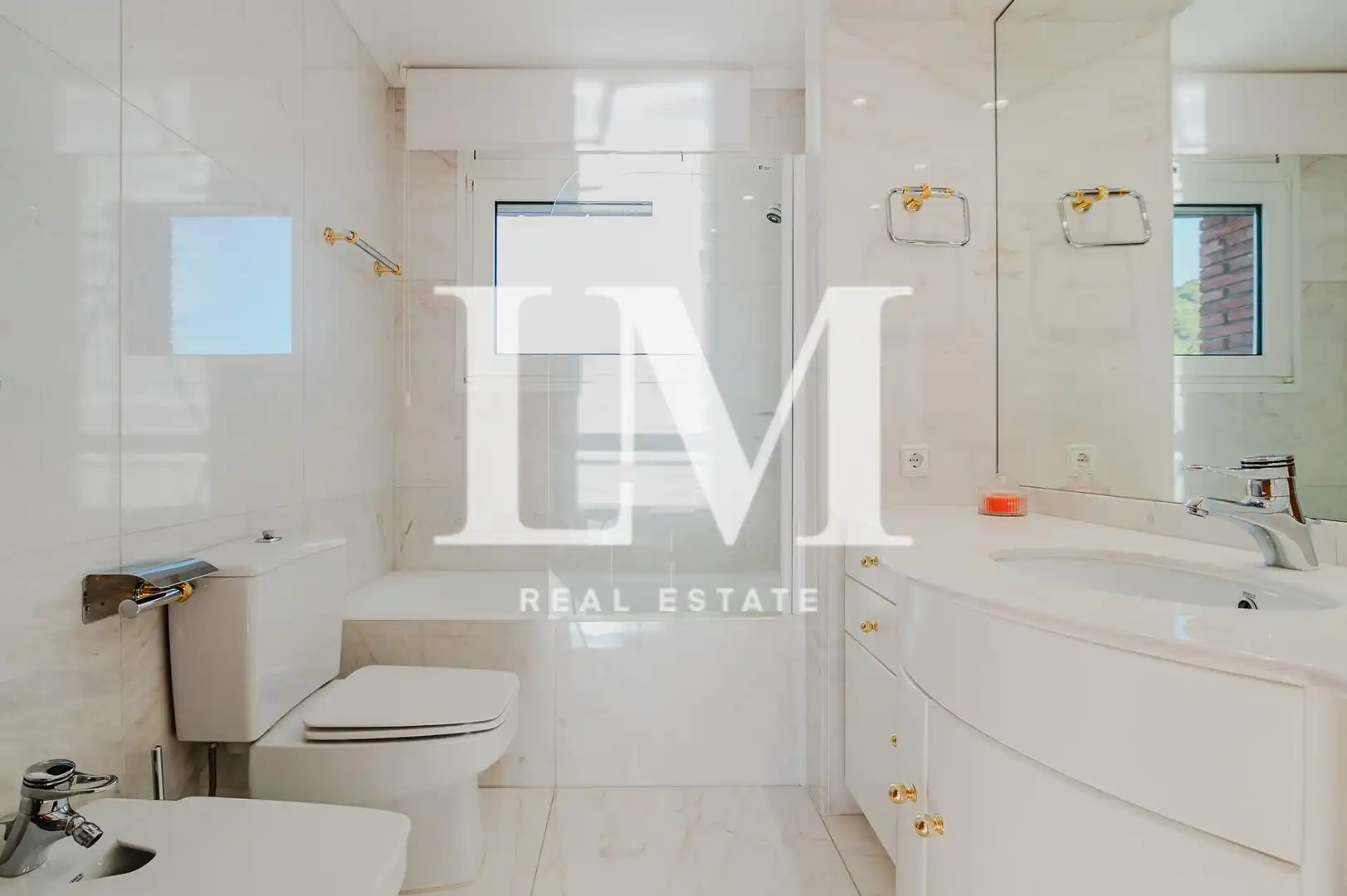 Bathroom of Houses for rent in Argentona  with Air Conditioner, Private garden and Terrace