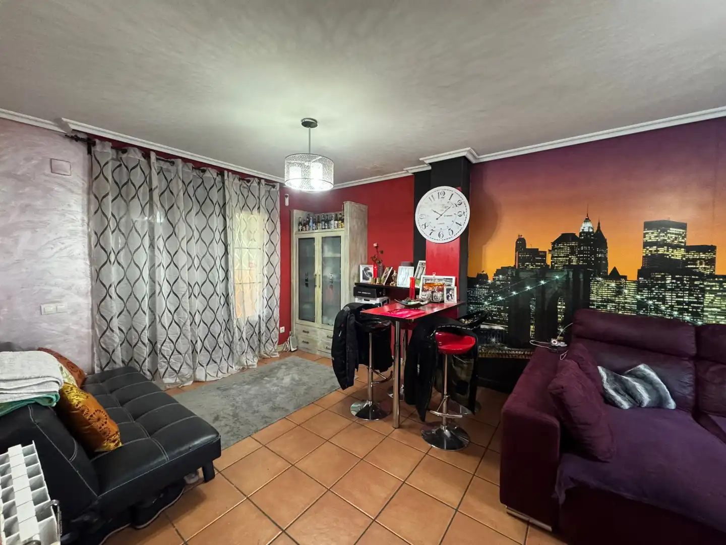 Wohnzimmer von Einfamilien-Reihenhaus zum Verkauf in Polanco mit Heizung, Privatgarten und Terrasse