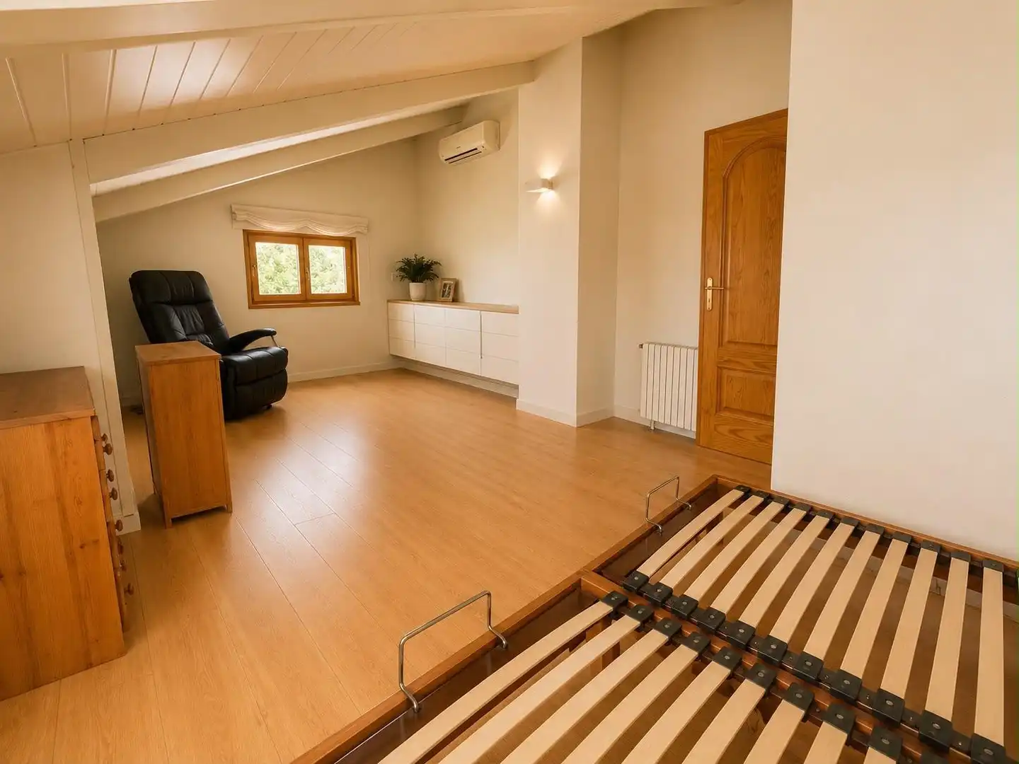 Sala de estar de Casa o chalet en venta en Sant Fost de Campsentelles con Aire acondicionado, Calefacción y Jardín privado