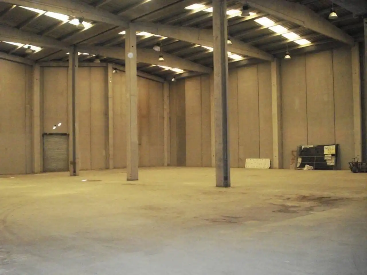 Nau industrial de lloguer en Gavà