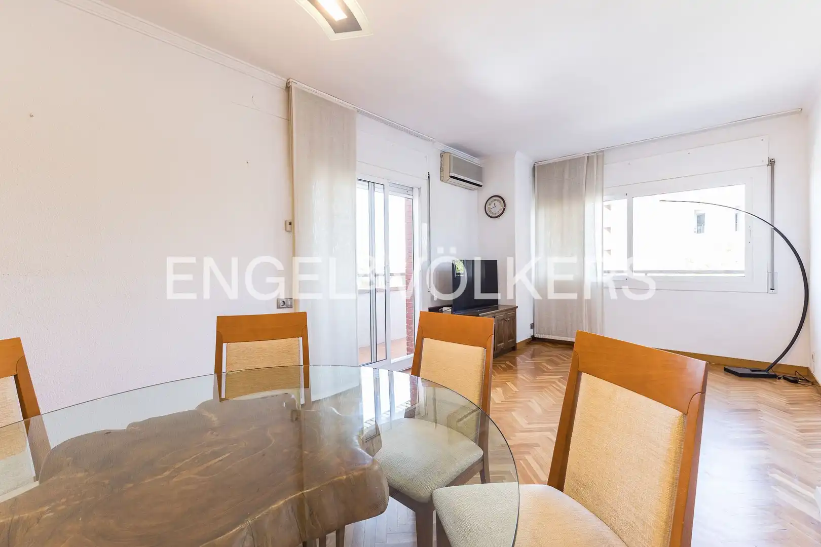 Comedor de Piso en venta en Barcelona con Aire acondicionado, Calefacción y Piscina
