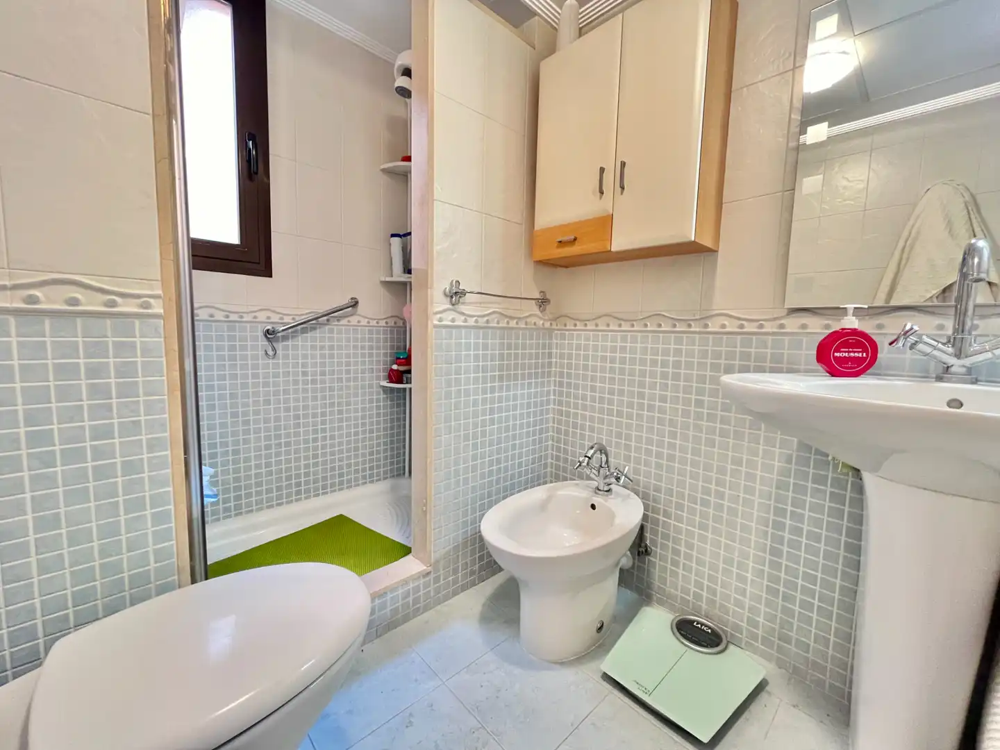 Badezimmer von Maisonette zum Verkauf in Zaragoza mit Klimaanlage, Heizung und Parkett