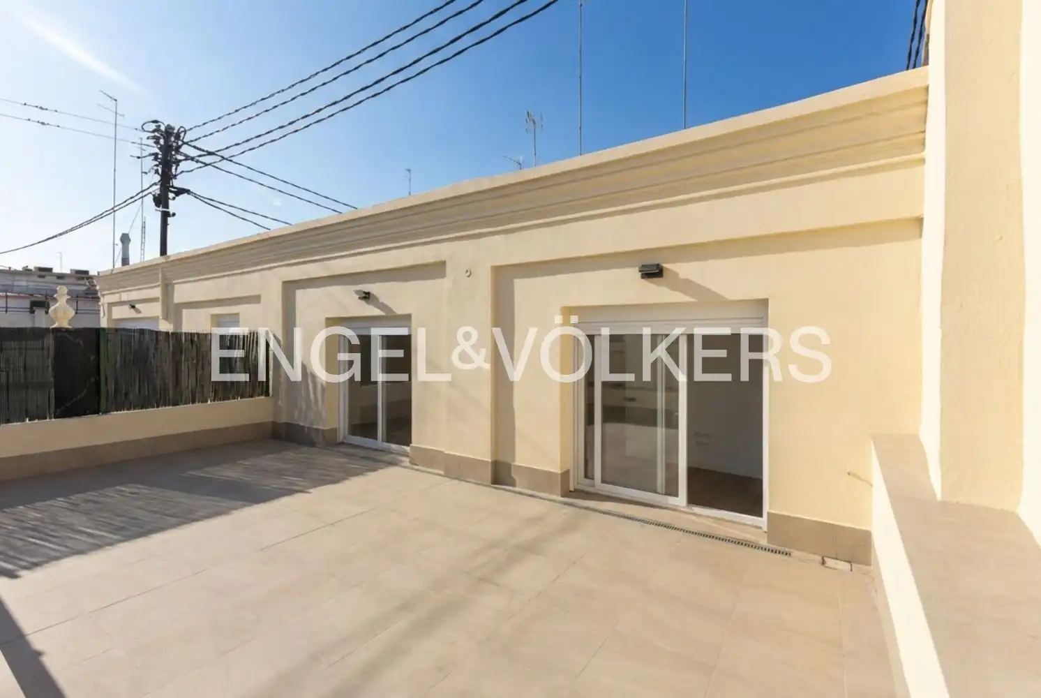 Vista exterior de Ático de alquiler en Valencia con Aire acondicionado, Calefacción y Terraza