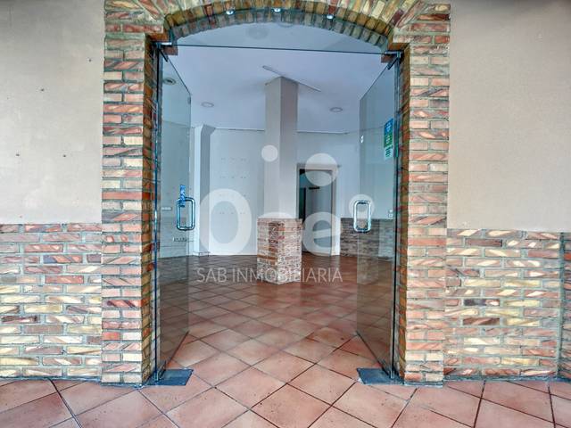 Local comercial en Venta en Carrer de Nicolás Estevanez en Nou Moles