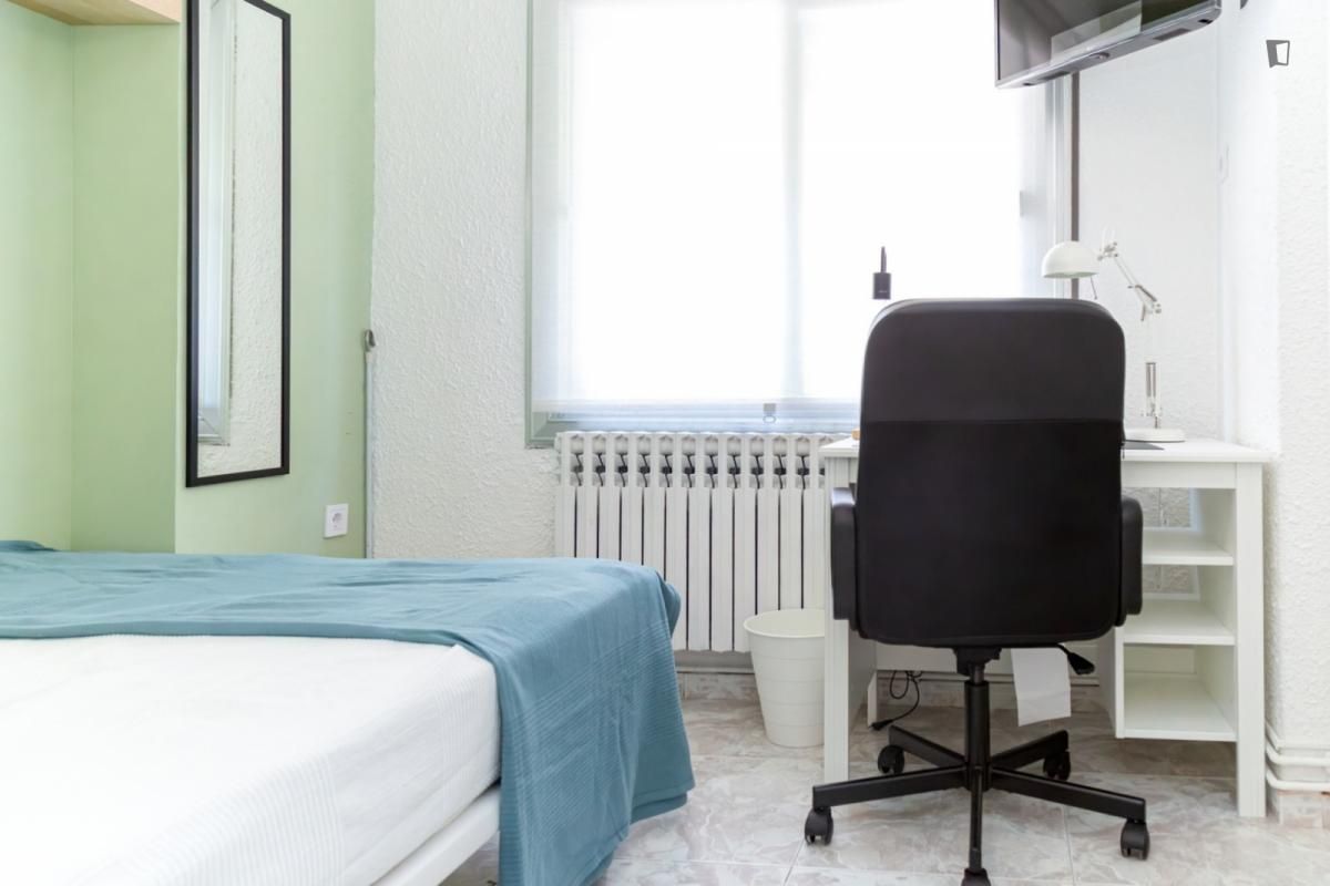 Apartment to share in Ciudad Jardín - Parque Roma