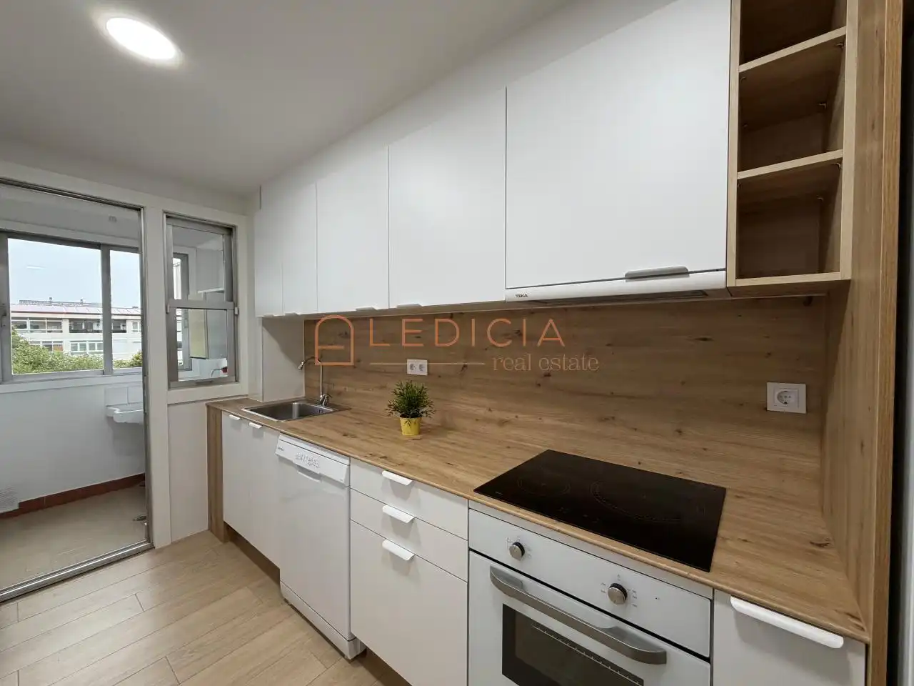 Flat for rent in Castelao, As Travesas - Balaídos