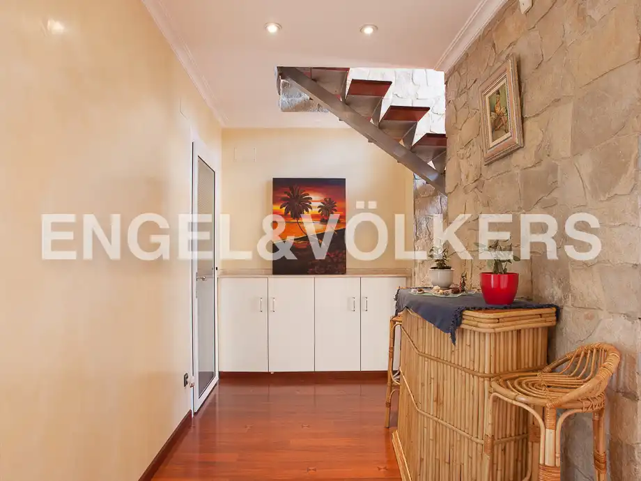 Casa o chalet en venta en Serra con Calefacción, Jardín privado y Trastero