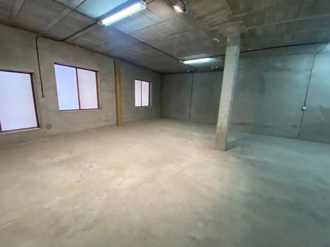 Local comercial en venda a Calle Príncipe de España, imagen 3