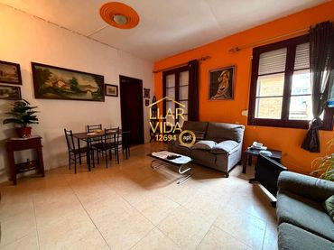 Piso con ascensor en venta en calle Vila Antònia