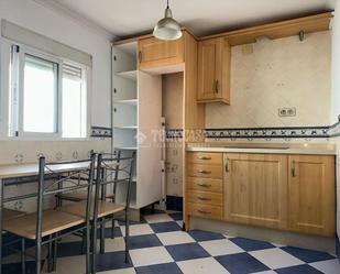 Kitchen of Flat for sale in  Sevilla Capital
