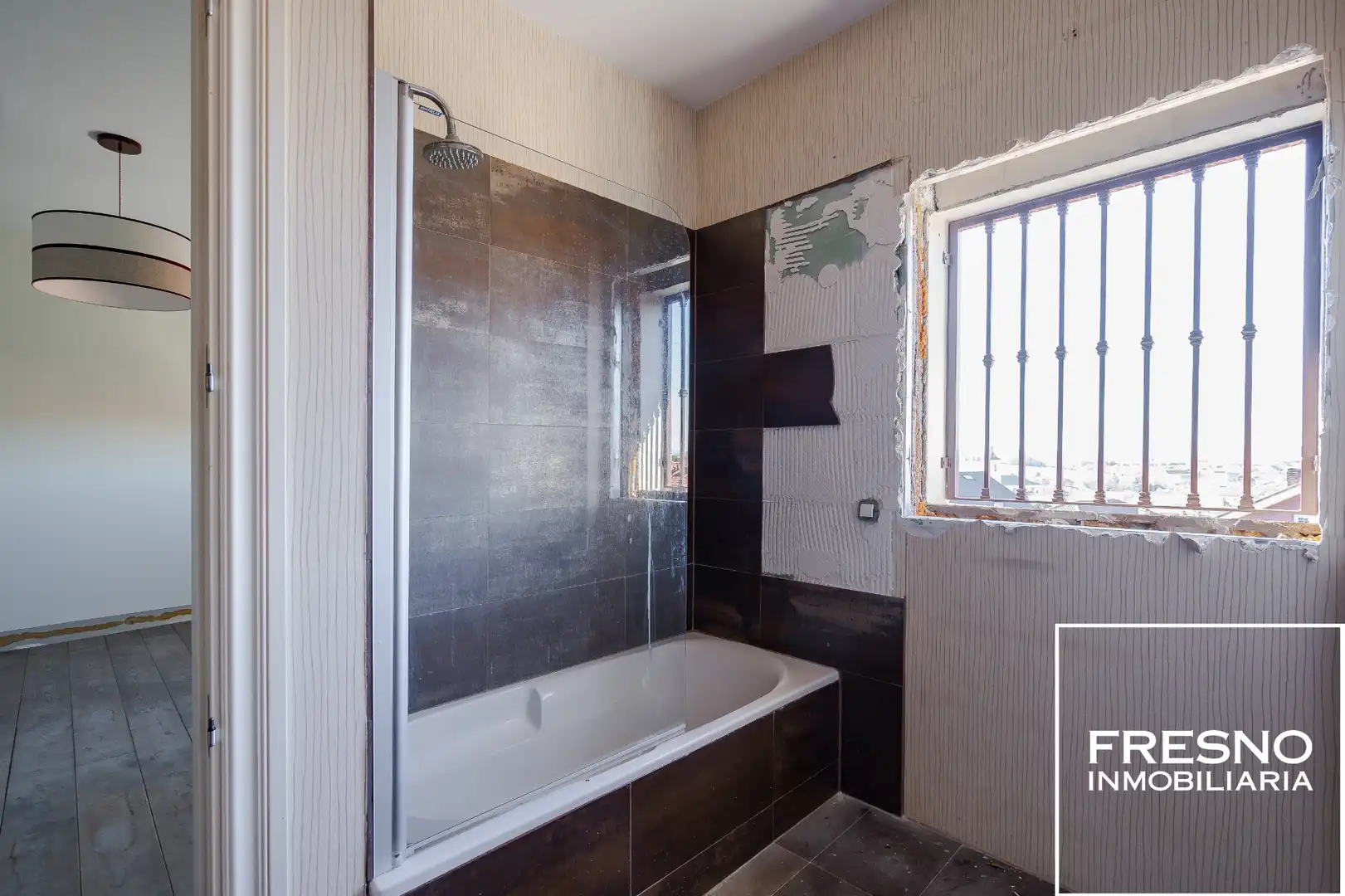 Baño de Casa o chalet en venta en Cobeña con Calefacción, Jardín privado y Trastero