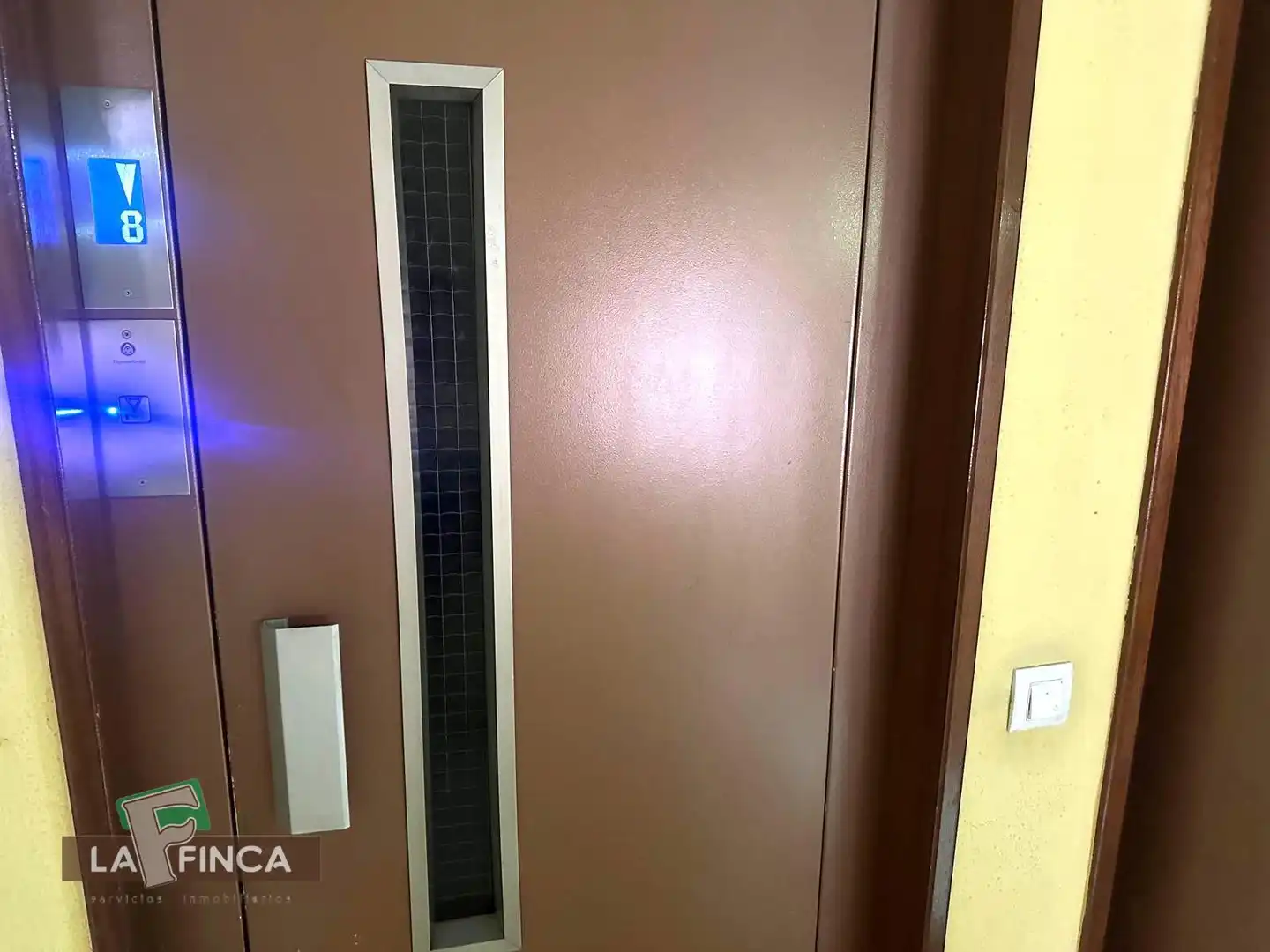 Piso en venta en Oviedo  con Calefacción, Parquet y Amueblado