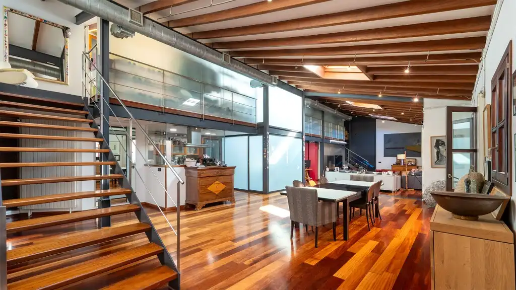 Attic for sale in Centre