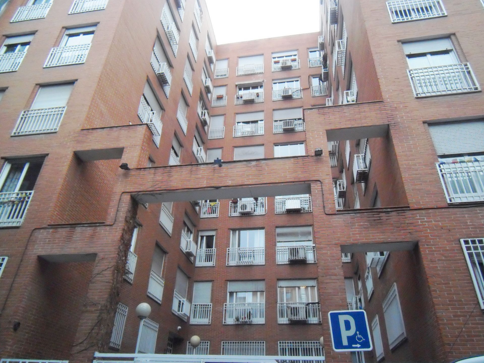 Exterior view of Attic to rent in  Madrid Capital  with Air Conditioner