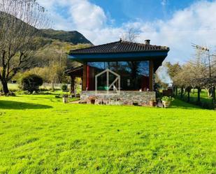 Vista exterior de Casa o xalet en venda en Ribera de Arriba amb Calefacció, Traster i Moblat