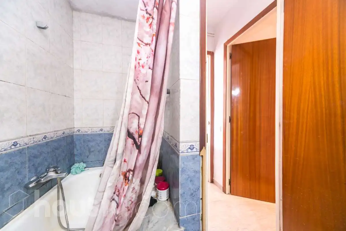 Badezimmer von Wohnung zum Verkauf in Vilafranca del Penedès mit Klimaanlage, Heizung und Terrasse