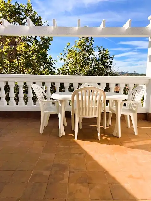 Terrasse von Einfamilien-Reihenhaus zum Verkauf in Badalona mit Heizung, Terrasse und Balkon