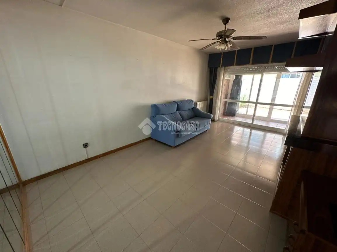 Casa aparellada en venda a Marchamalo, imagen 10