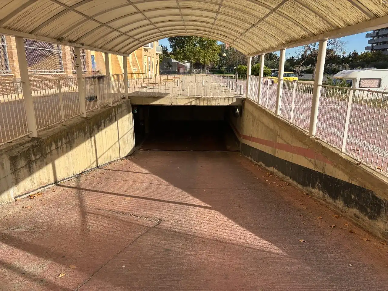 Garatge de lloguer a Zaragoza, Zaragoza